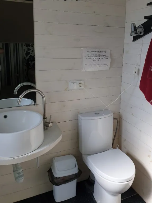 Частный дом (сдается только 2-й этаж)