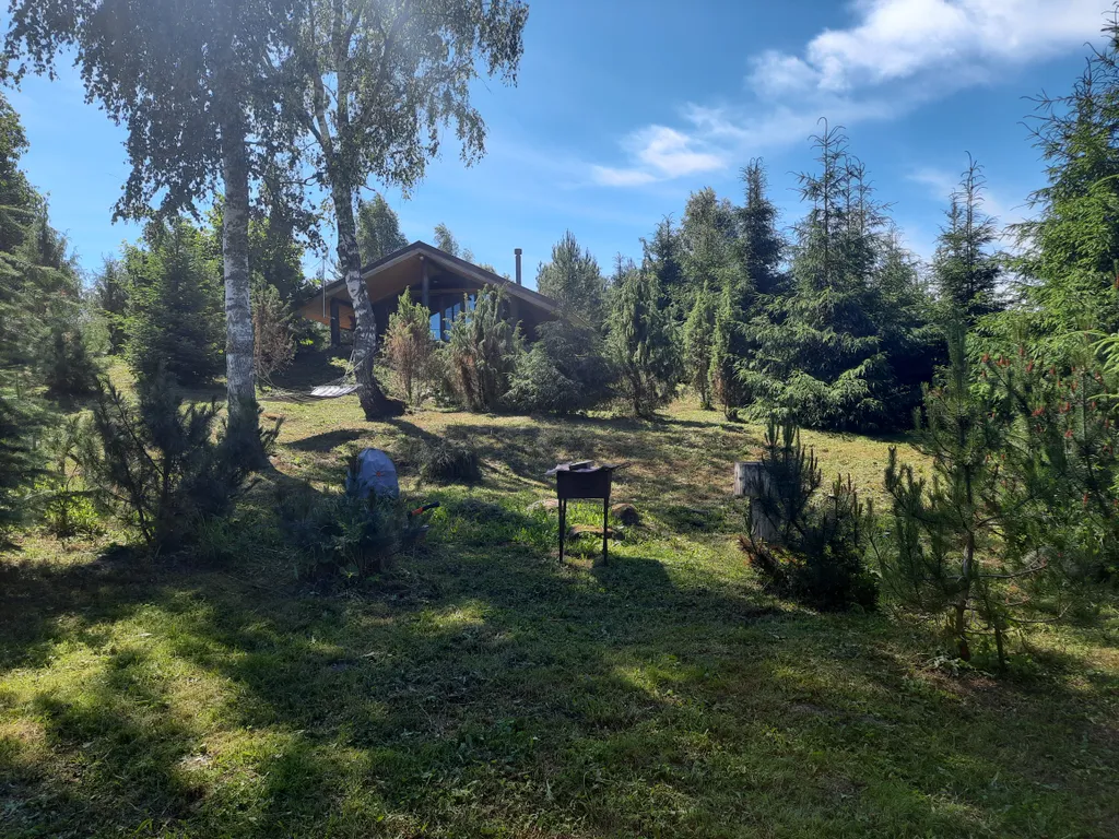 Домик с видом на озеро