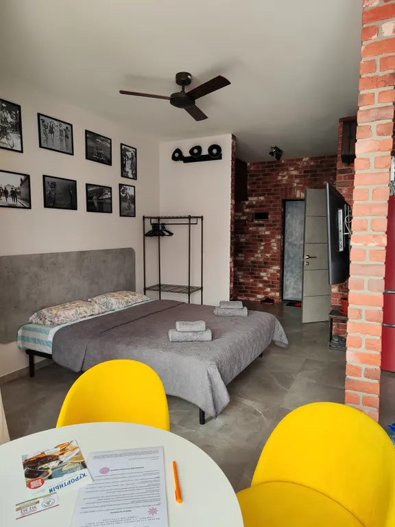 Уютная квартира-студия в стиле лофт в тихом районе