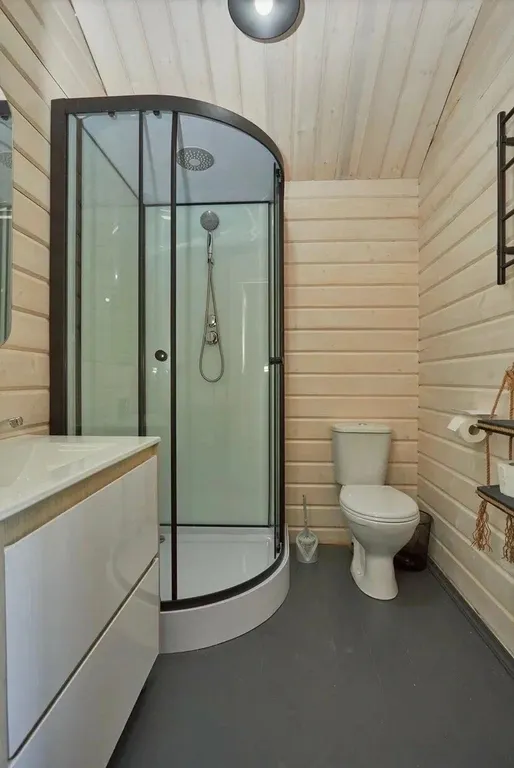 Коттедж Четырёхместный номер с видом на море — Гагра