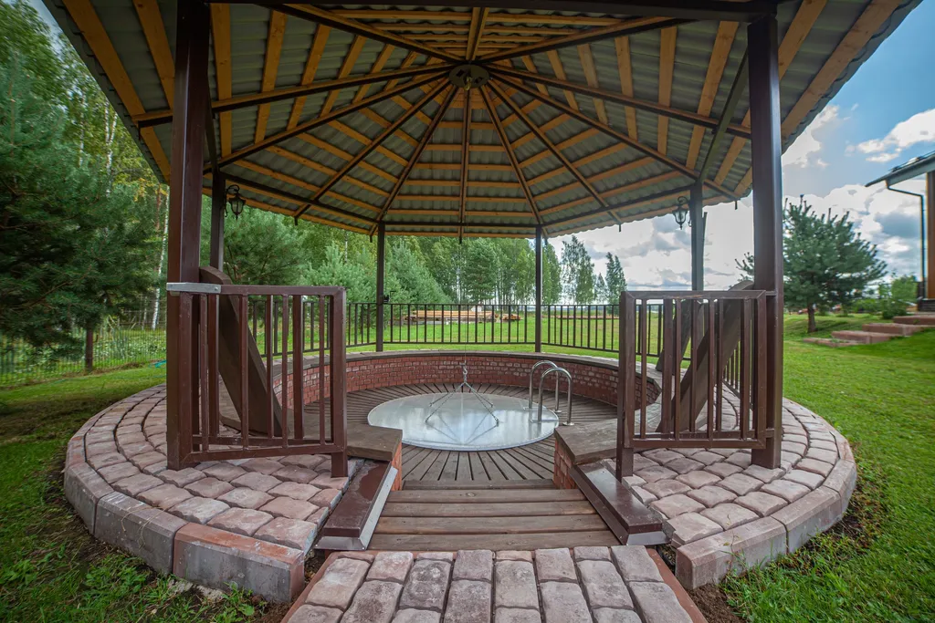 Дом за озером