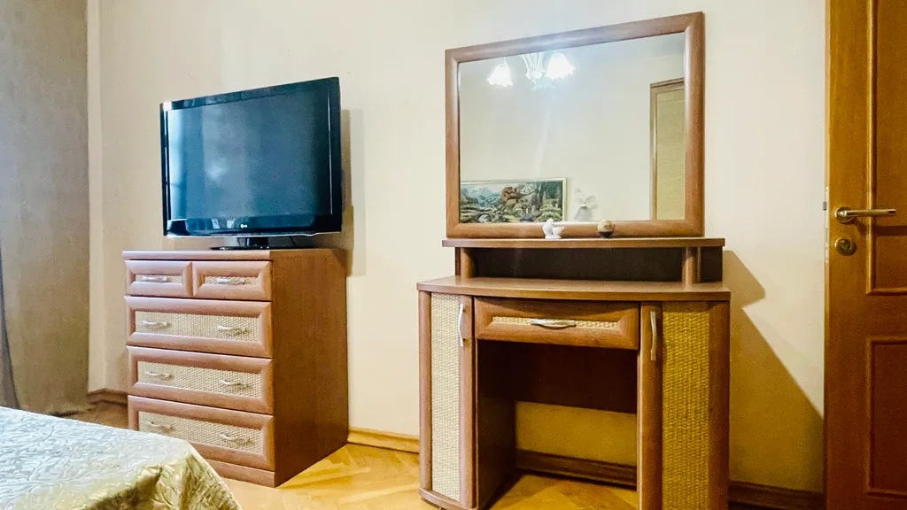 Просторная трешка в центре