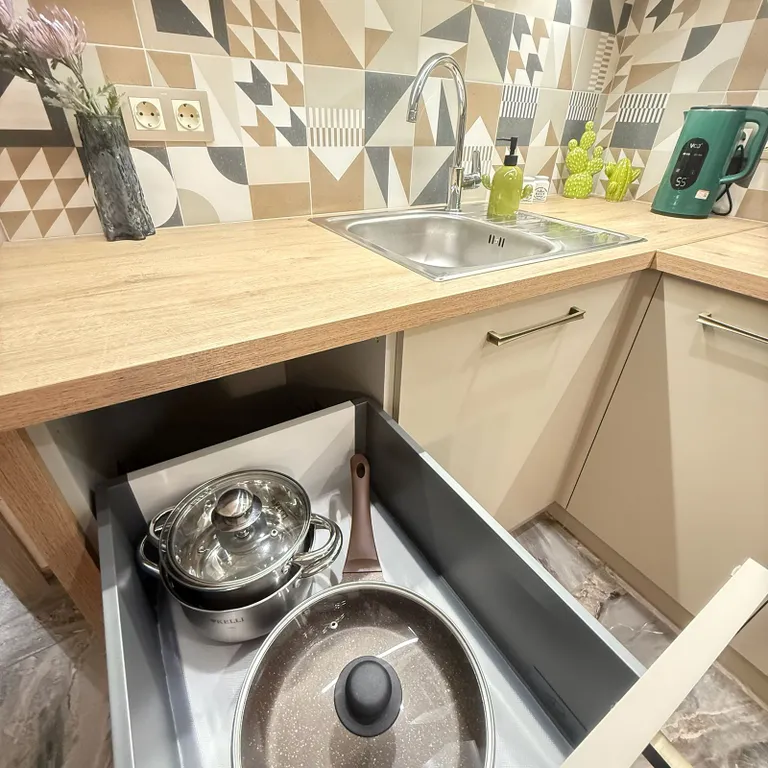 Новая квартира, со стильным интерьером, рядом с канатной дорогой