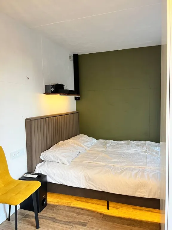 Дом-студия с купелью и домашним кинотеатром