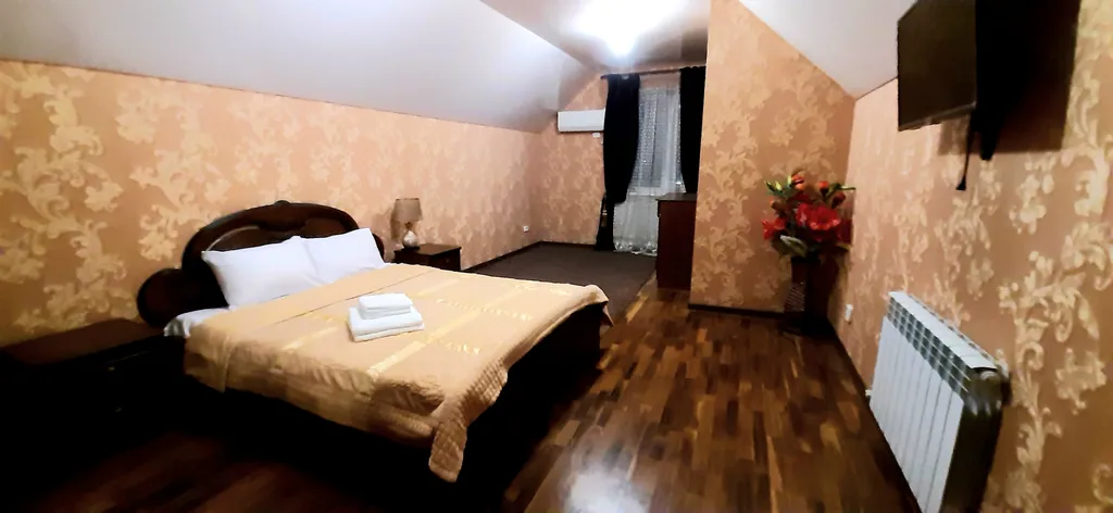 Уютный дом с баней и бассейном