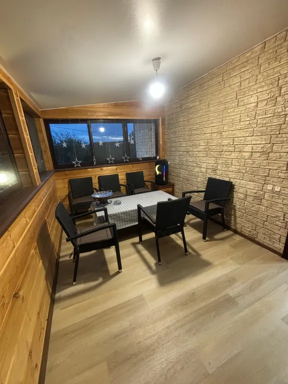 Уютный дом в черте города