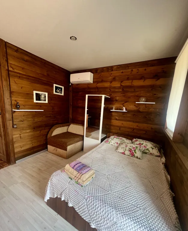 Трехместный дом - студия с кухней