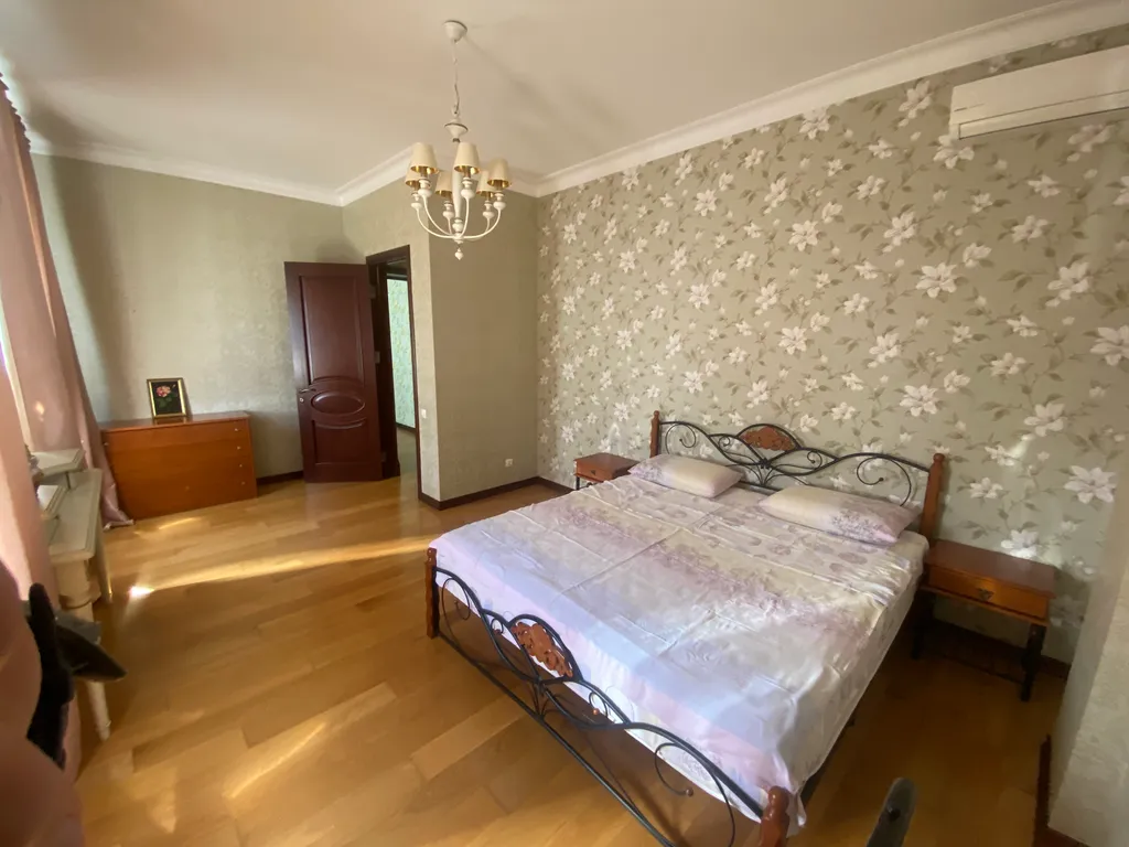 5-комнатный Дом