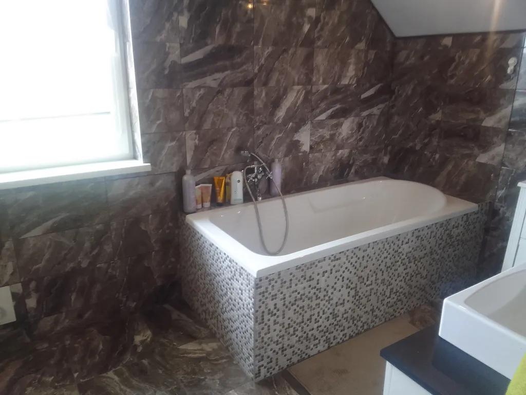 Двухуровневая квартира возле Музея янтаря, верхнего озера, в центре