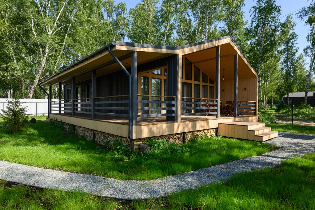 Дом с камином и баней у озера