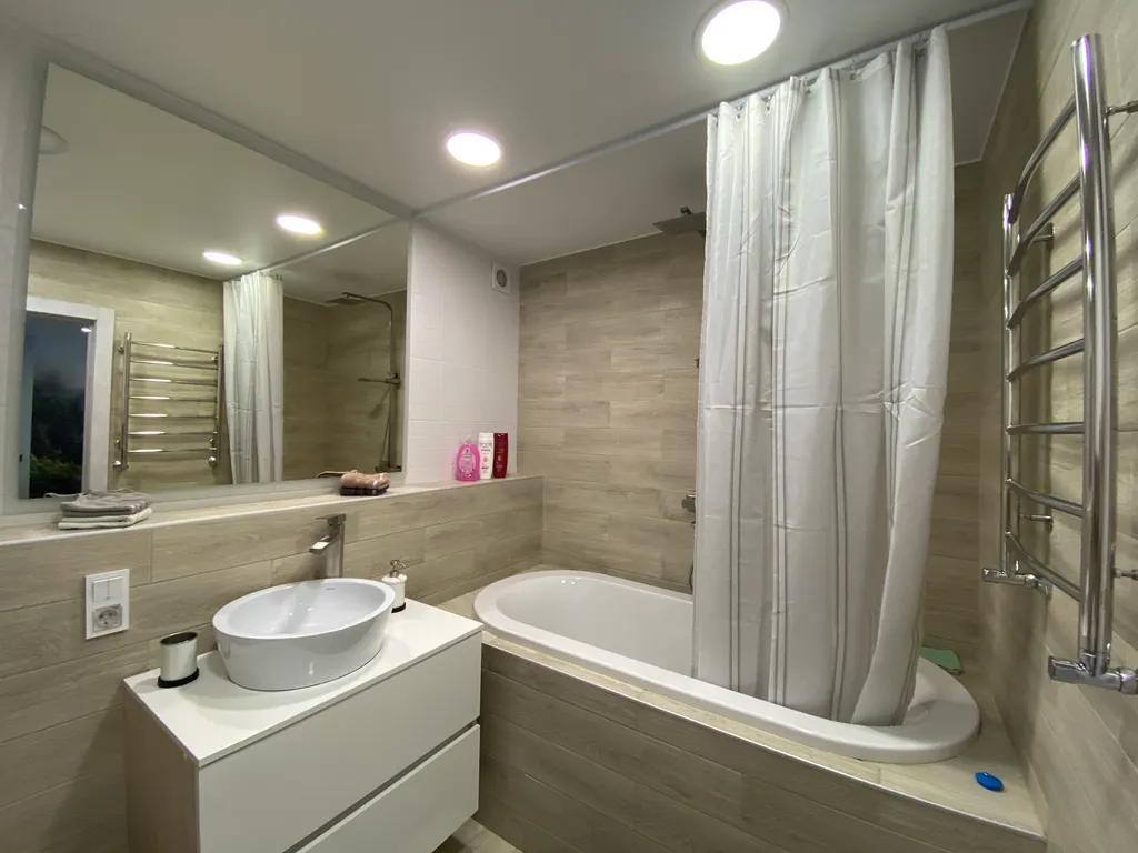 Чистота, просторная квартира с бесплатной парковкой