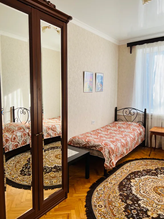 6-комнатный Дом