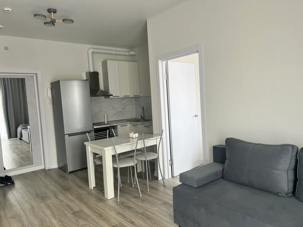 Видовая евротрехкомнатная квартира