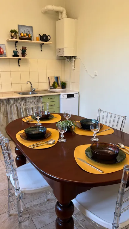 Квартира Просторная квартира с раздельными комнатами рядом с Королевскими ворот — Калининград