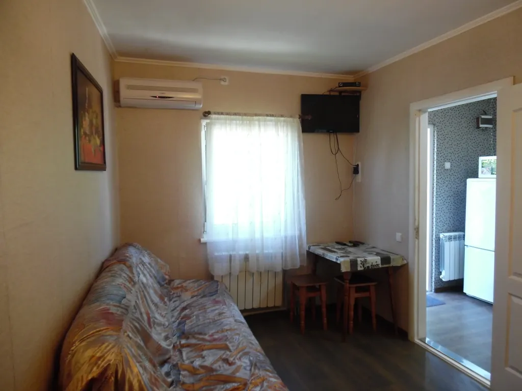 Коттедж Уютный домик с двориком — Севастополь