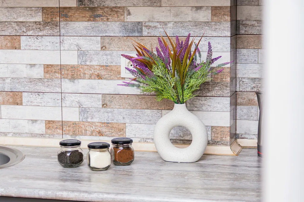 Квартира с витражными окнами в центре