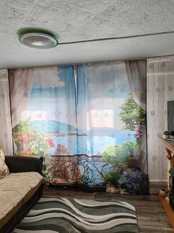 Домик с видом на море