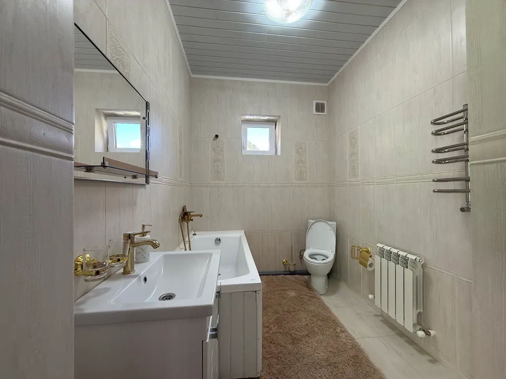 Уютный домик в сказочном месте