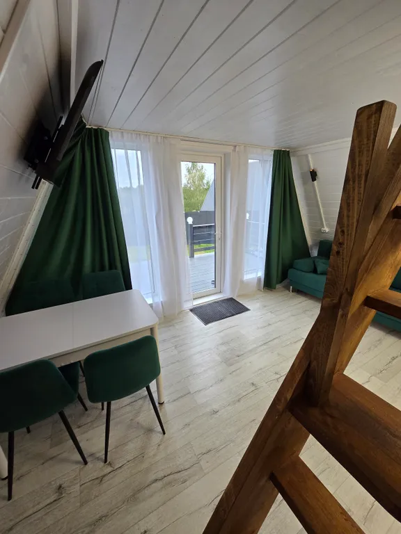 Коттедж Коттедж Двухуровневый семейный номер с 2 спальными комнатами и верандой — Озёры