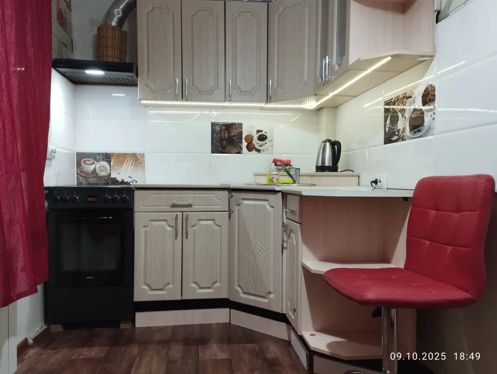 Уютная квартира в самом центре поселка