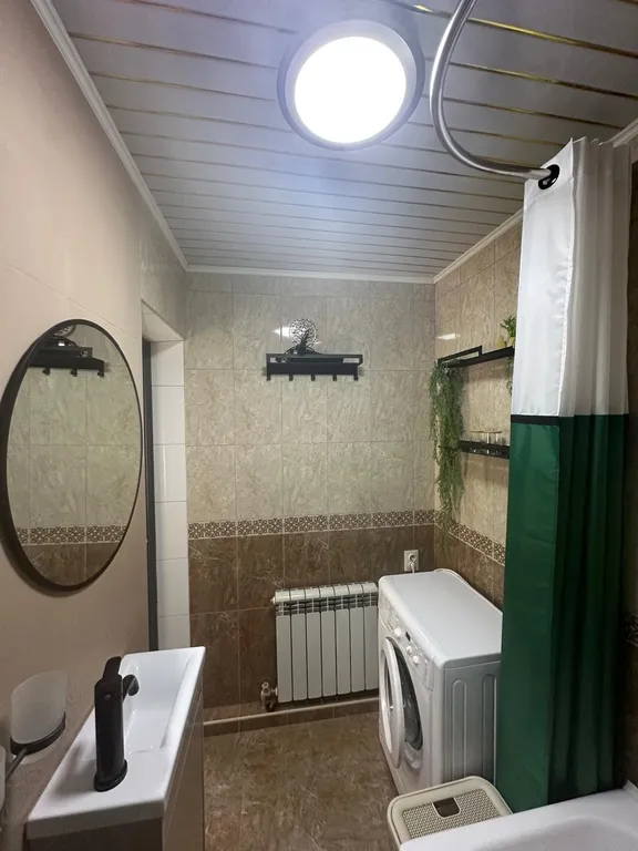 Домик с парковкой и мангалом