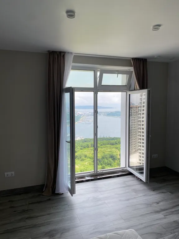 Двухуровневая квартира с видом на море