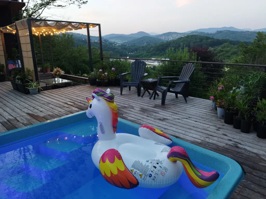 3-комнатная квартира в доме с видом на горы и море