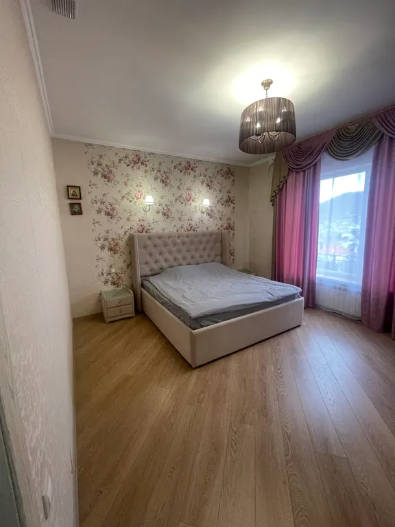 Уютный дом с видом на горы