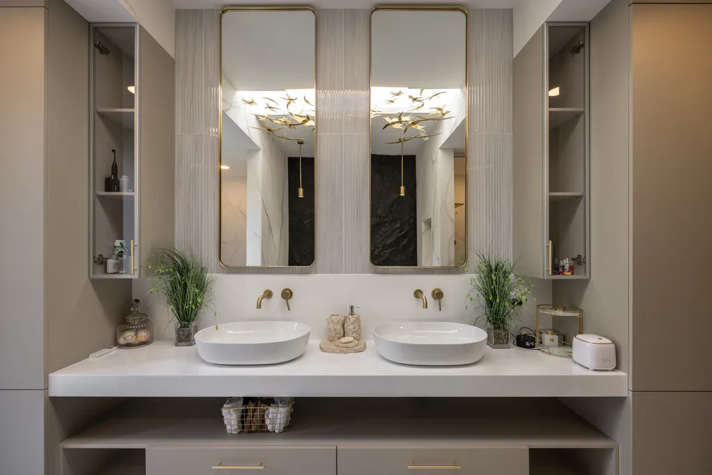 Современная вилла с красивым видом на море