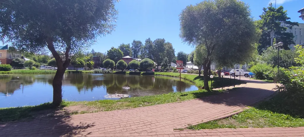 Квартира в историческом центре у живописного пруда