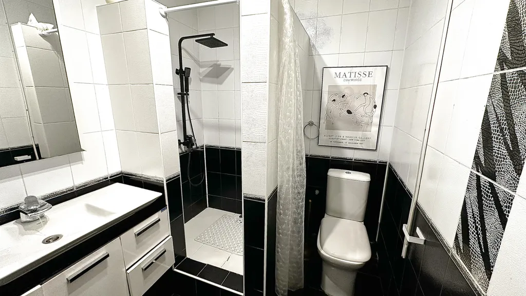 Светлая и просторная квартира в центре города Сухум