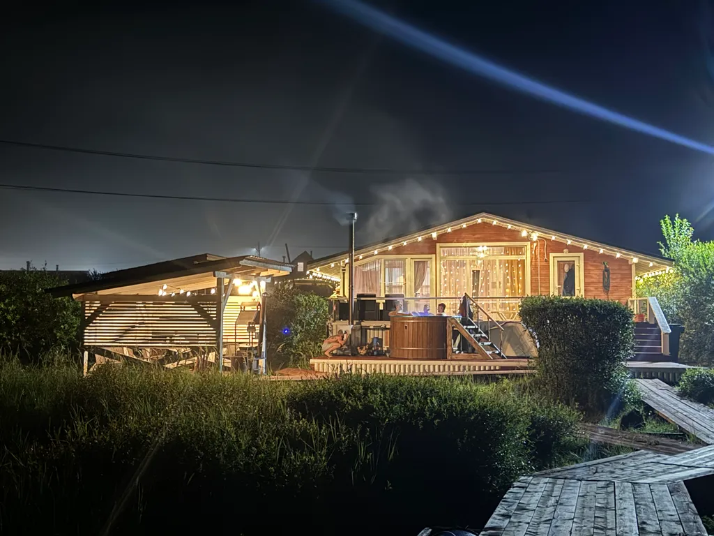 Дом Жемчужный с баней и купелью на первой линии базы «Онегинхутор»