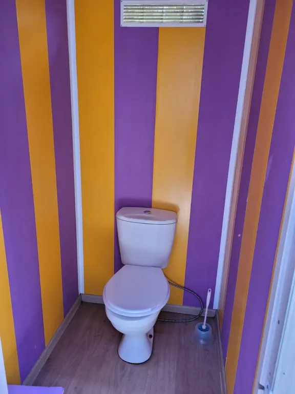 Домик на озере Шира