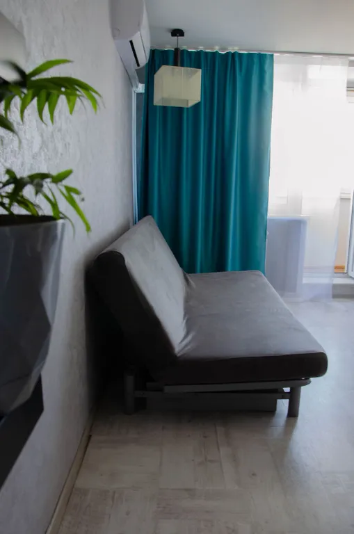 Двухкомнатная квартира недалеко от больницы Пирогова