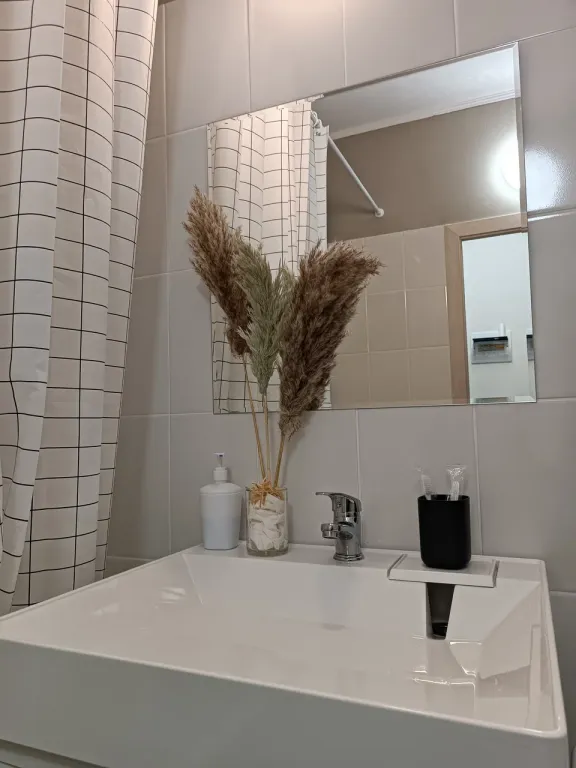 Уютная студия в лесу