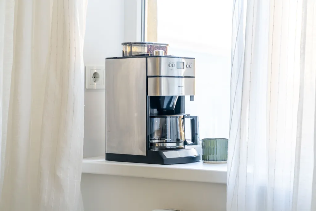 Квартира Белоснежные апартаменты в центре на набережной Невы — Санкт-Петербург