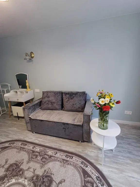 Квартира вблизи сквера отдыха