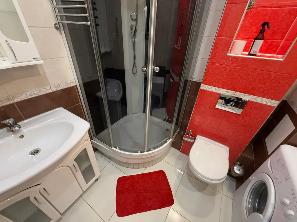 Тут хорошо на Сурикова