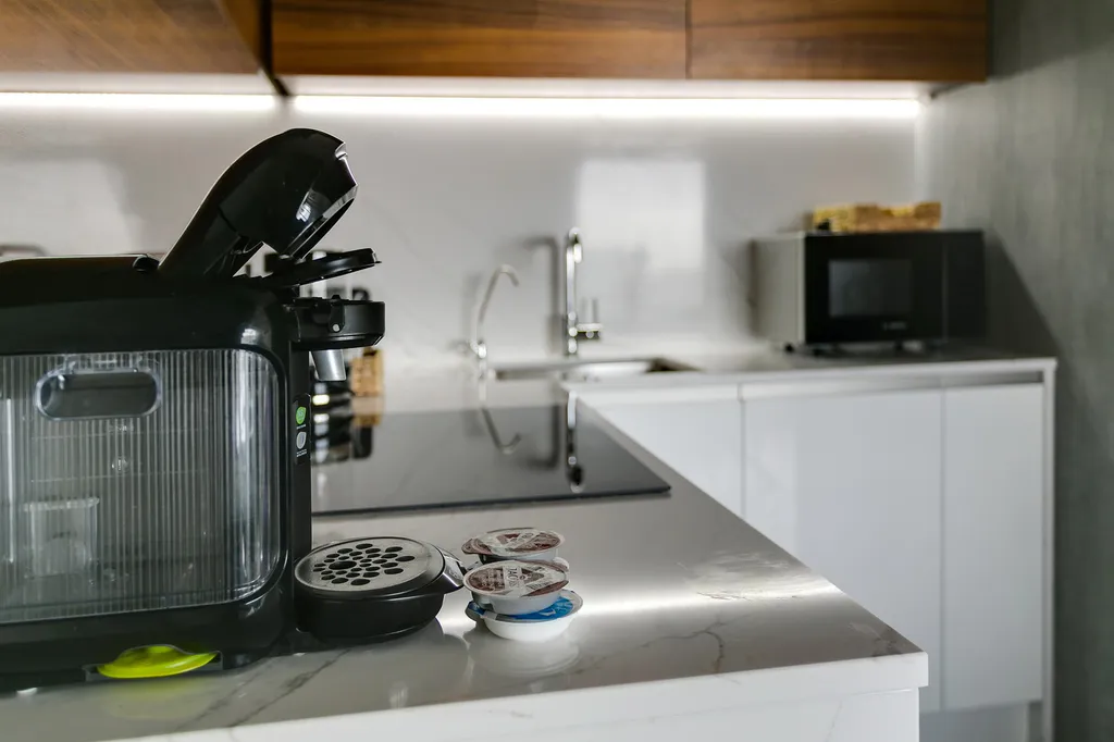 Двухуровневые апартаменты Смарт Хост с проектором и PS4