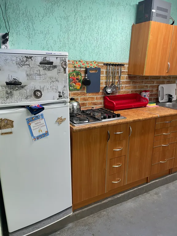 Однокомнатный коттедж со своей беседкой-кухней