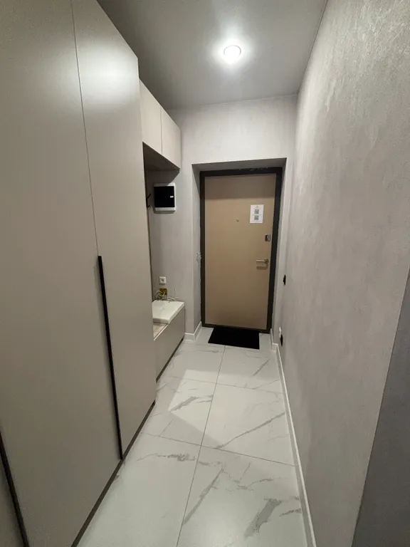 Евро-двушка у ТРЦ Макси