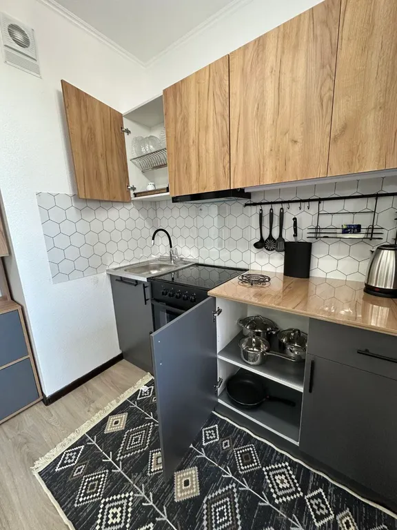 Квартира Квартира Уютная и стильная светлая новая студия на ул. Тихая — Бугры