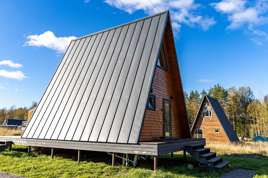 Треугольный дом у 3х горнолыжных курортов