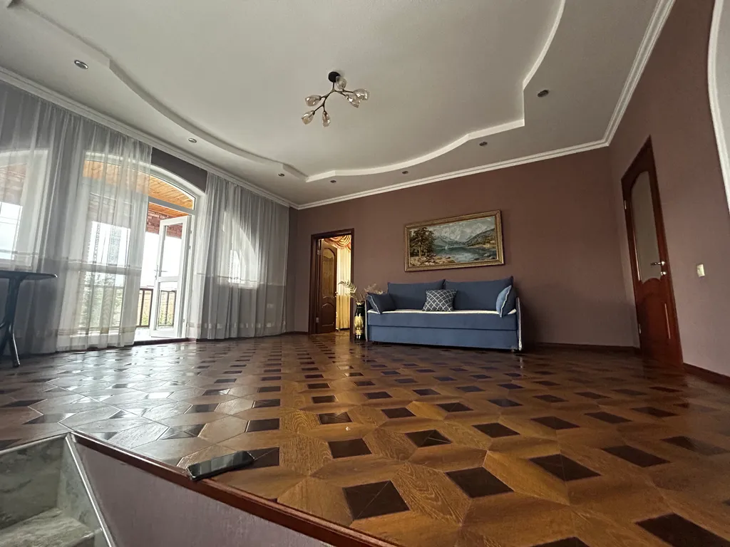 Дом с видом на горы