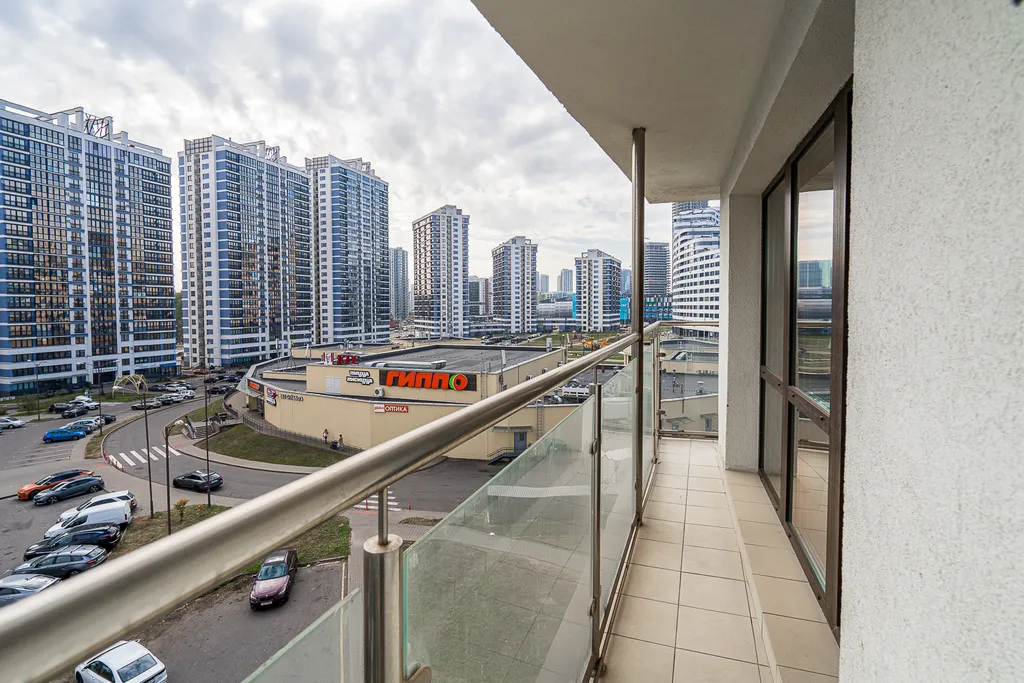 Просторная квартира с панорамным видом