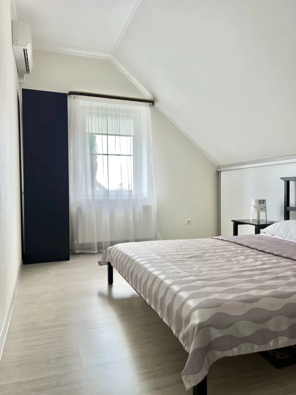 Загородный дом 5 спален с бассейном и большой территорией