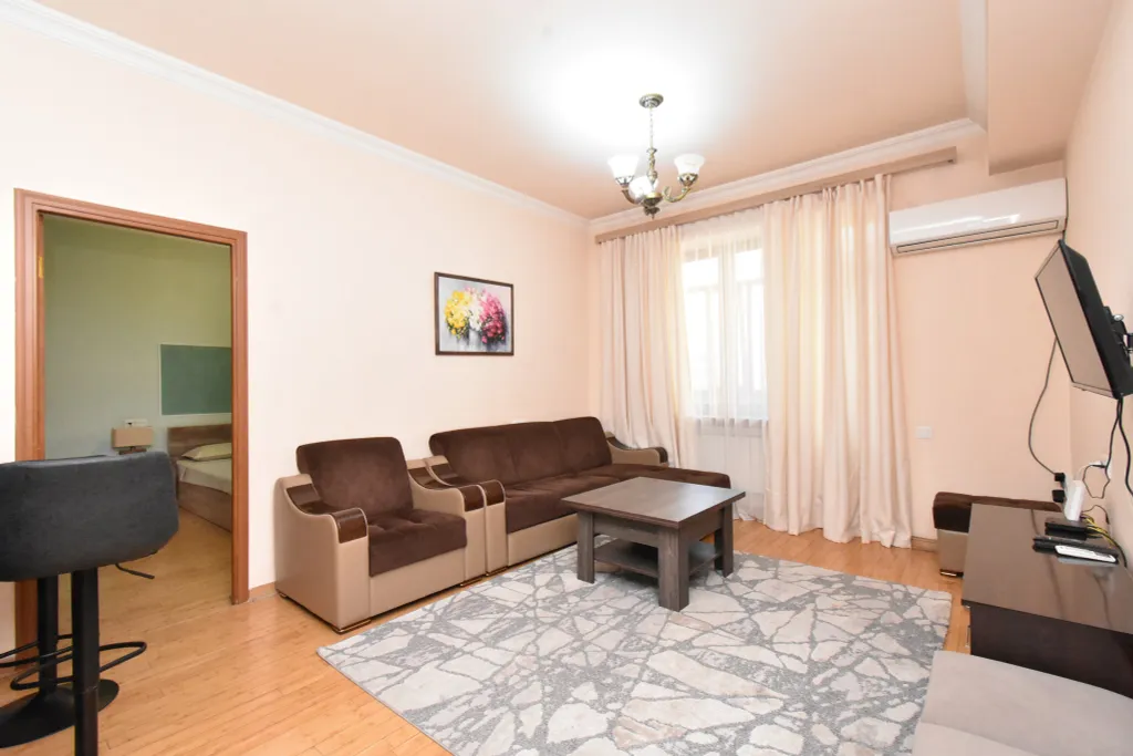 Уютная квартира с евроремонтом в центре города