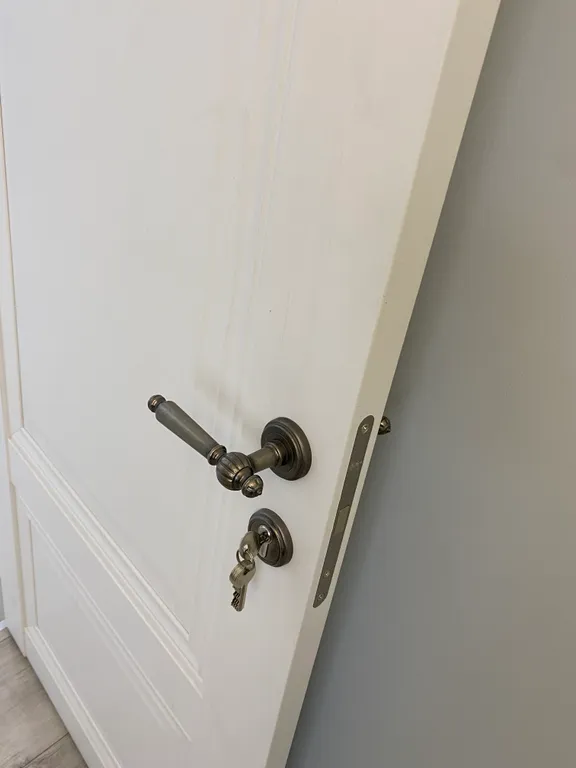 Дом с бассейном у моря