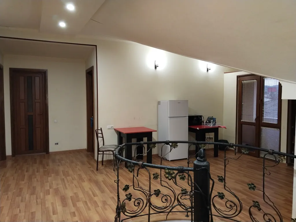 Большой семейный номер с балконом