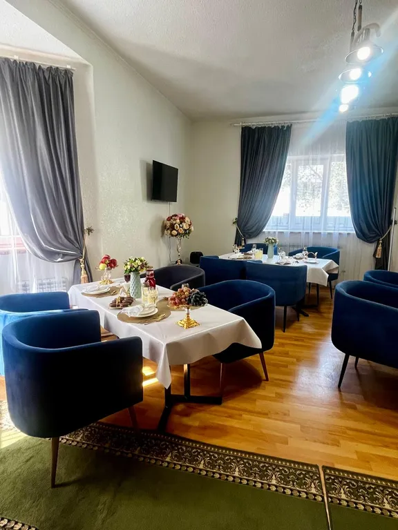 Коттедж Большой уютный дом — аренда посуточно в Алматы